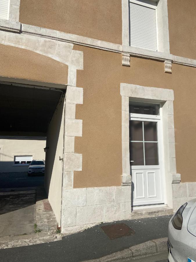 Apartament Le Studio - Logement Entier A Déols Zewnętrze zdjęcie